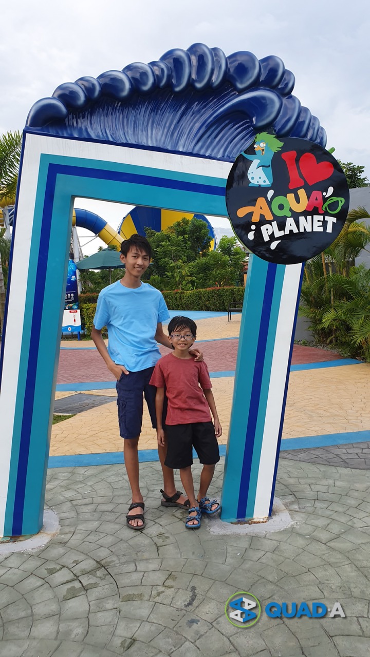 Aqua Planet Ph Border Shoot