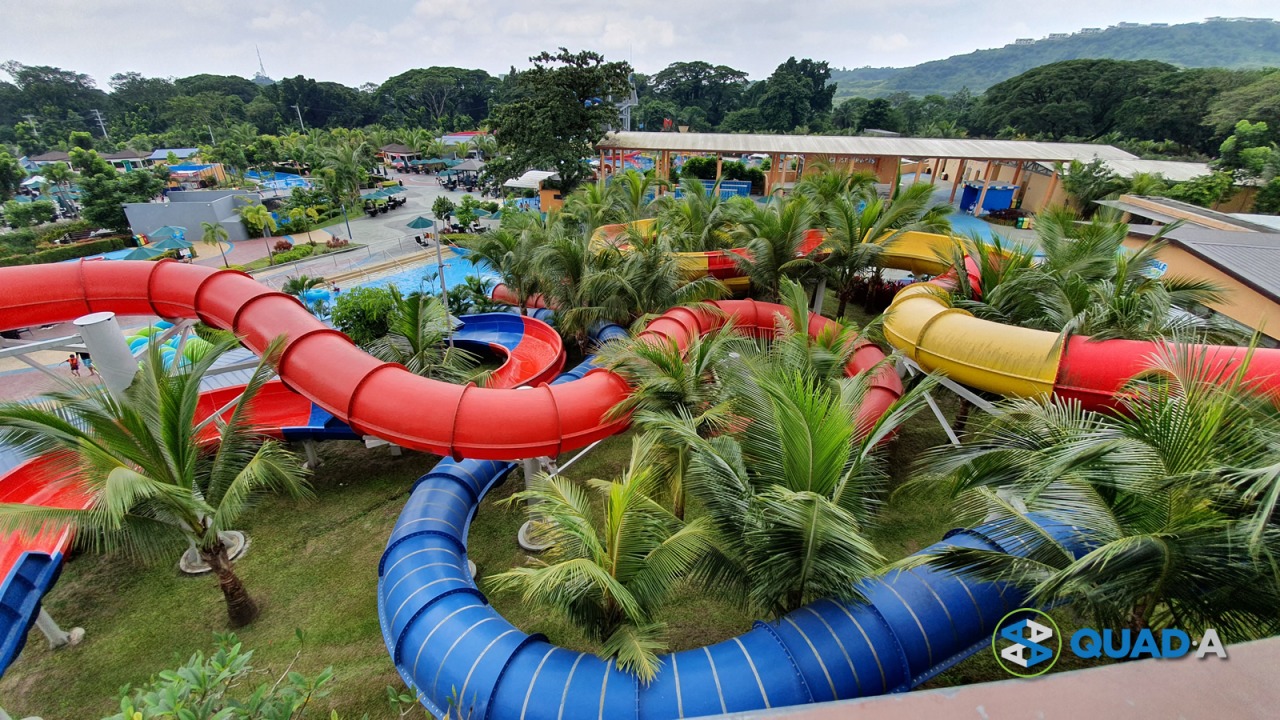 Aqua Planet Spiral slides