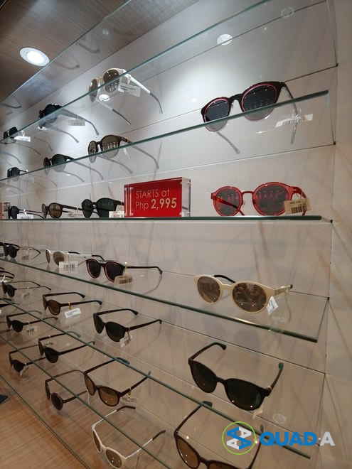 Acienda Designer Outlet Sunglasses at Sunglass Haven outlet store