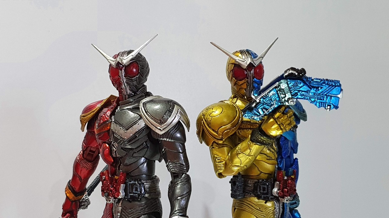 SIC Kamen Rider W Luna Trigger and Heat Metal Zoomed