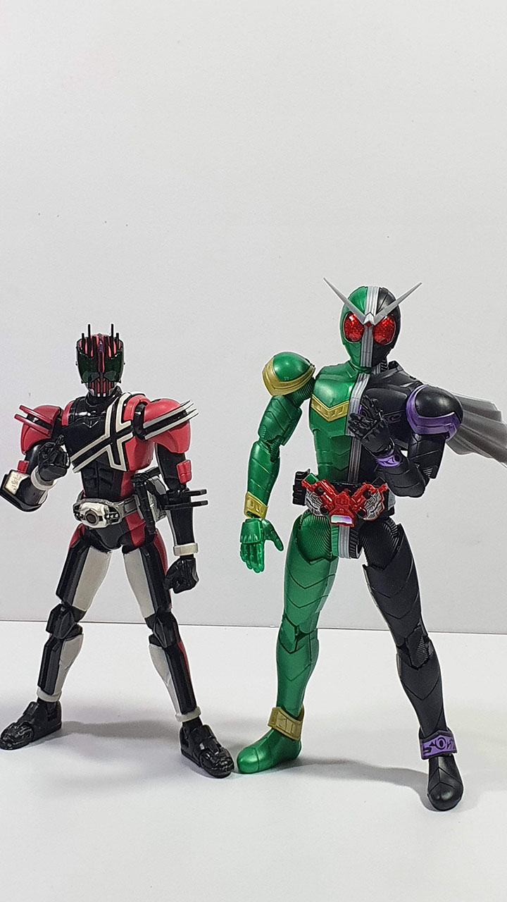 Comparison between Figure Rise Model and S.H. Figuarts Model